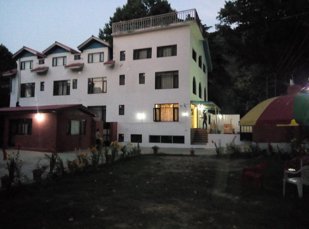 Hotel Grand Jigar Srīnagar Exteriér fotografie